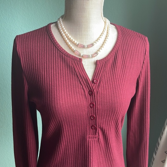 Wine Red Henley Long Sleeve Shirt Top with Button Front Size Medium - Picture 3 of 6